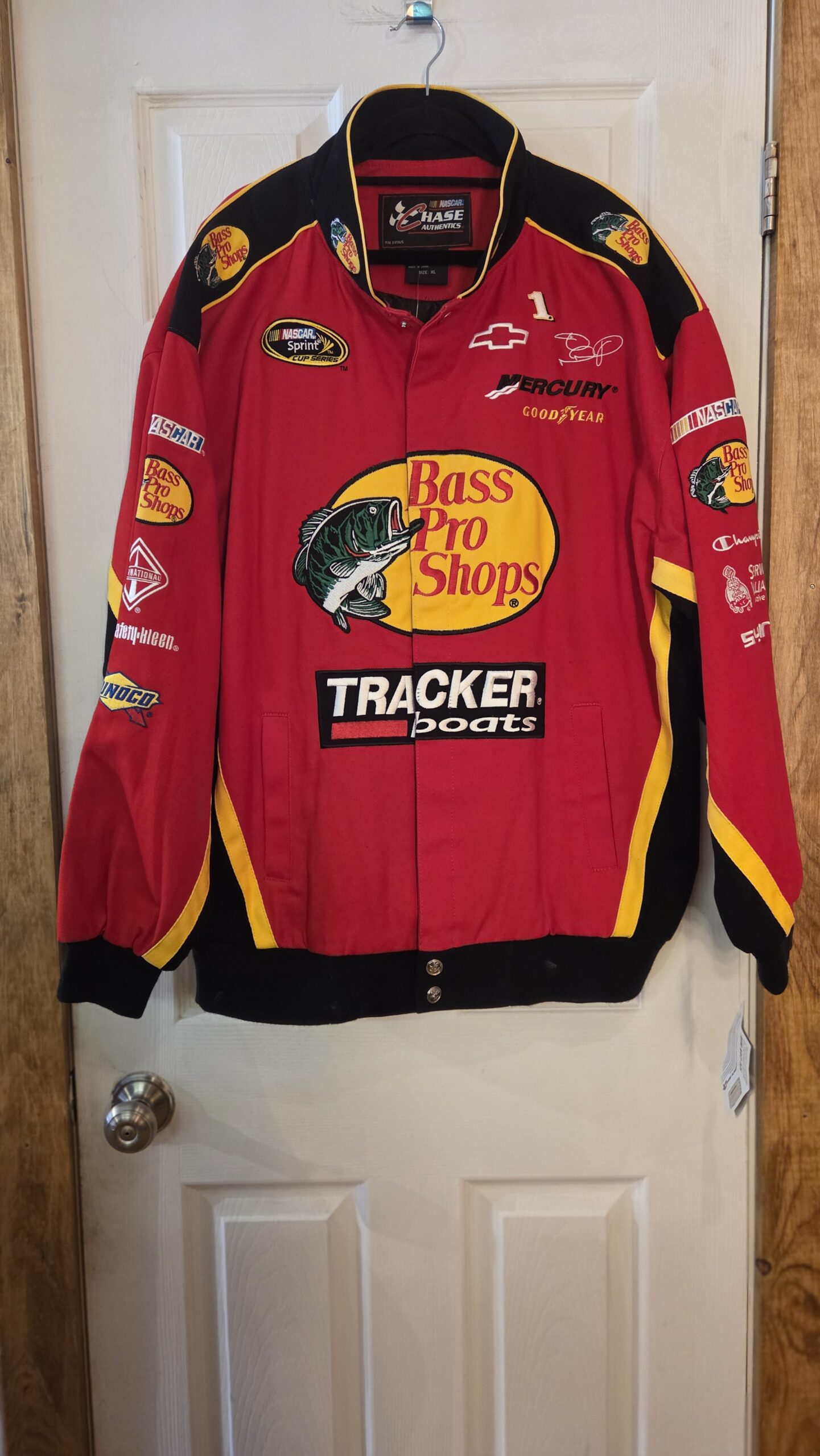 10449-2 NASCAR CHASE Authentics Bass Pro Shop Tracker Boats Red Jacket with Tags XL - Image 1