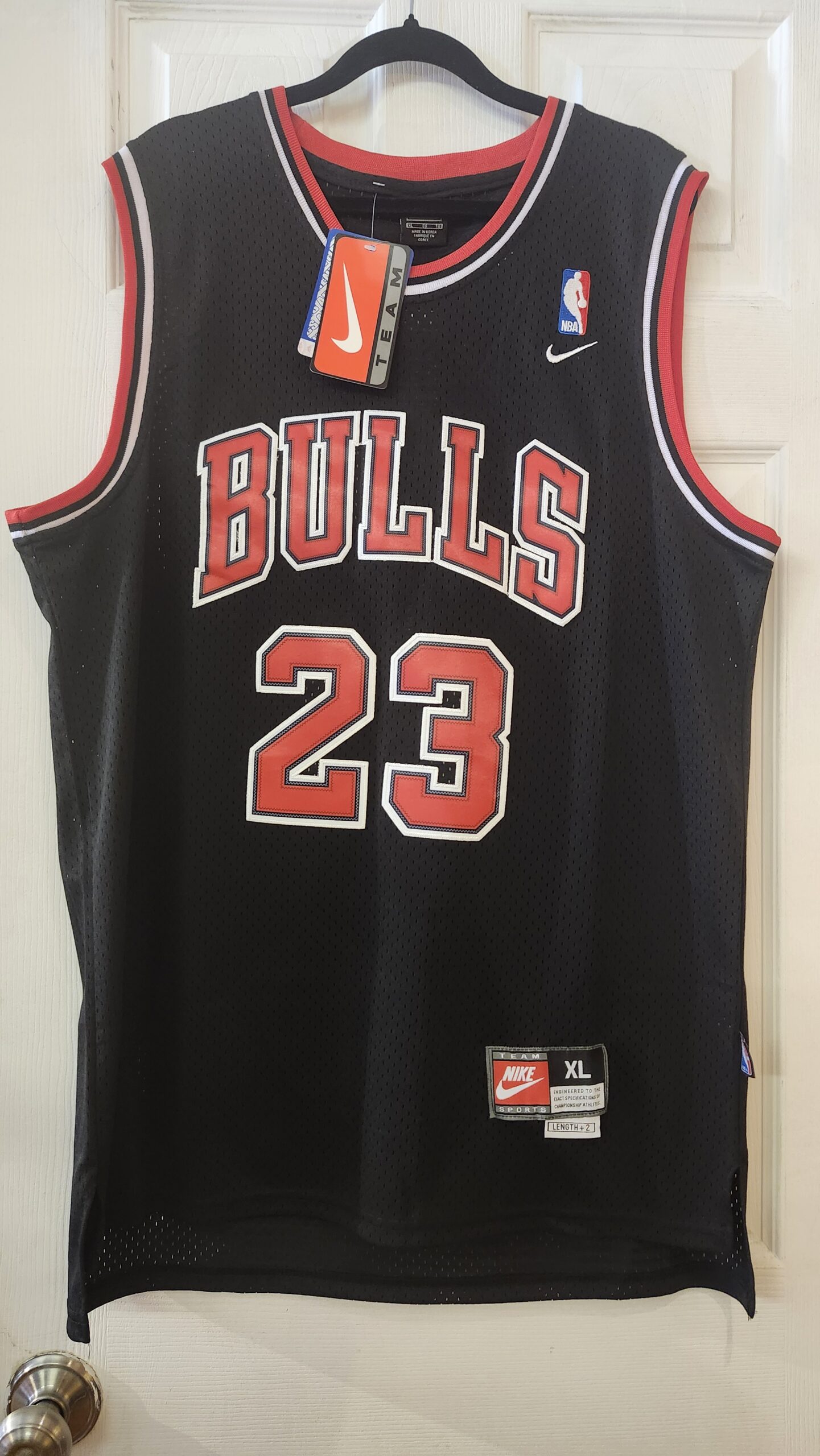 11291-2 NBA NIKE #23 Jordan Chicago Bulls Black Jersey XL with tags - Image 1