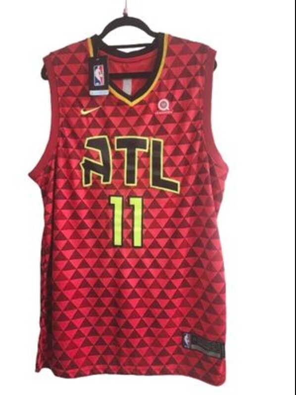 cropped-10587-1.jpg Trae Young #11 Hawks Jersey XL Nike ATL Red Statement NEW - Image 1
